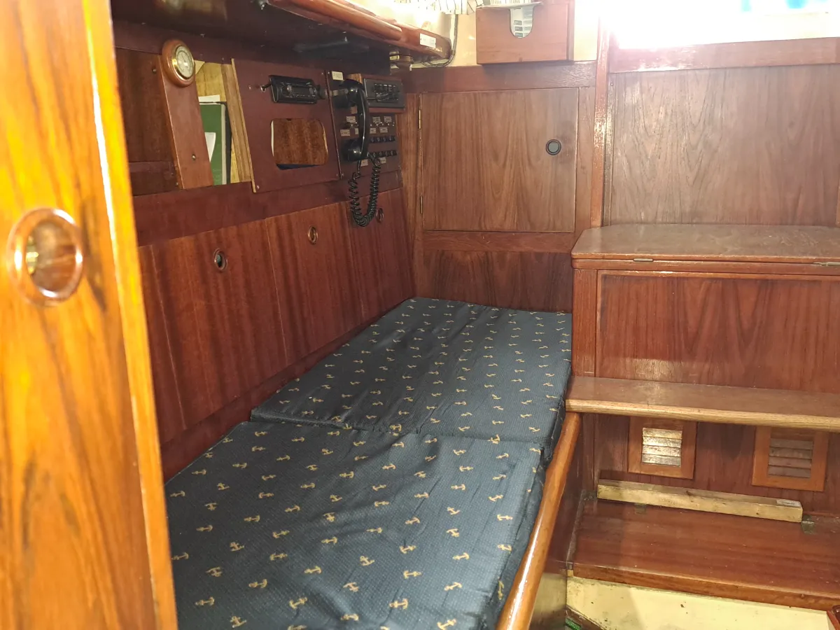 Steel Sailboat Baron van Höevell S-Spant