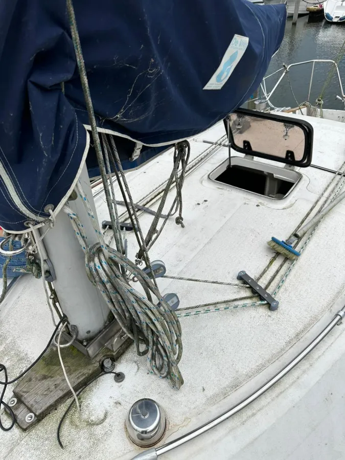 Polyester Sailboat Challenger europe Sailing boat