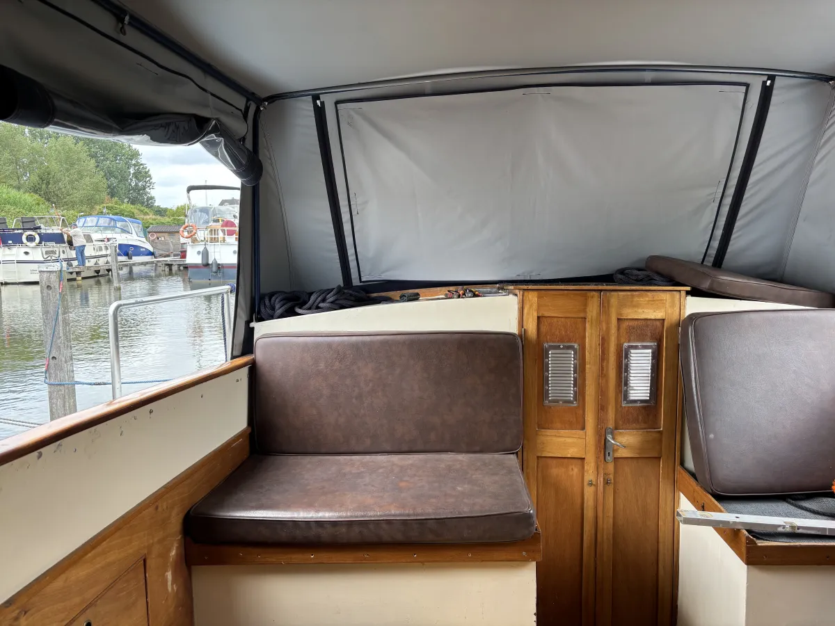 Steel Motorboat Ariadne Motorkruiser