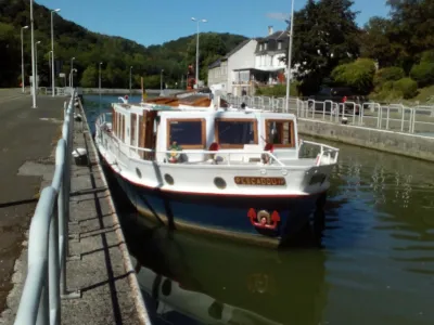 Steel Motorboat Riverboat 1413 Photo 1
