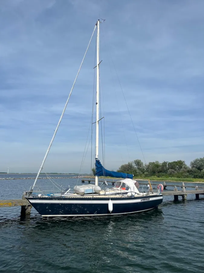 Polyester Sailboat Kalik 33