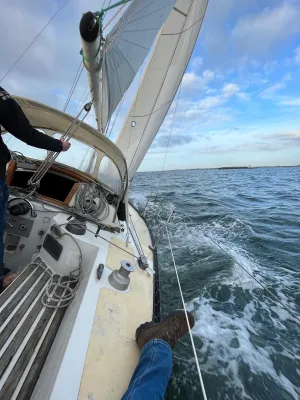 Polyester Sailboat Kalik 33 Photo 12