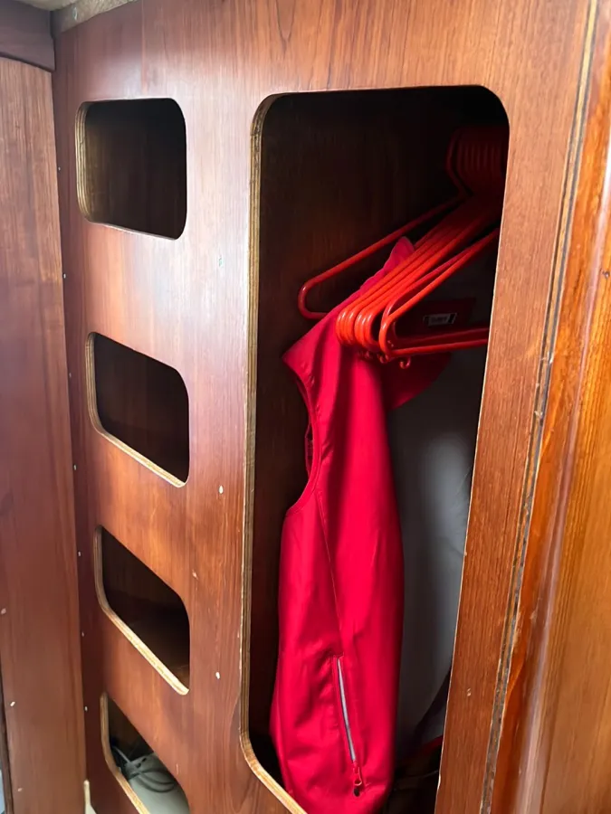 Polyester Sailboat Kalik 33