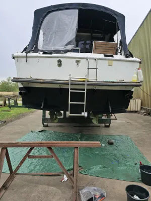 Polyester Motorboat Chris Craft Commander 37 Photo 10