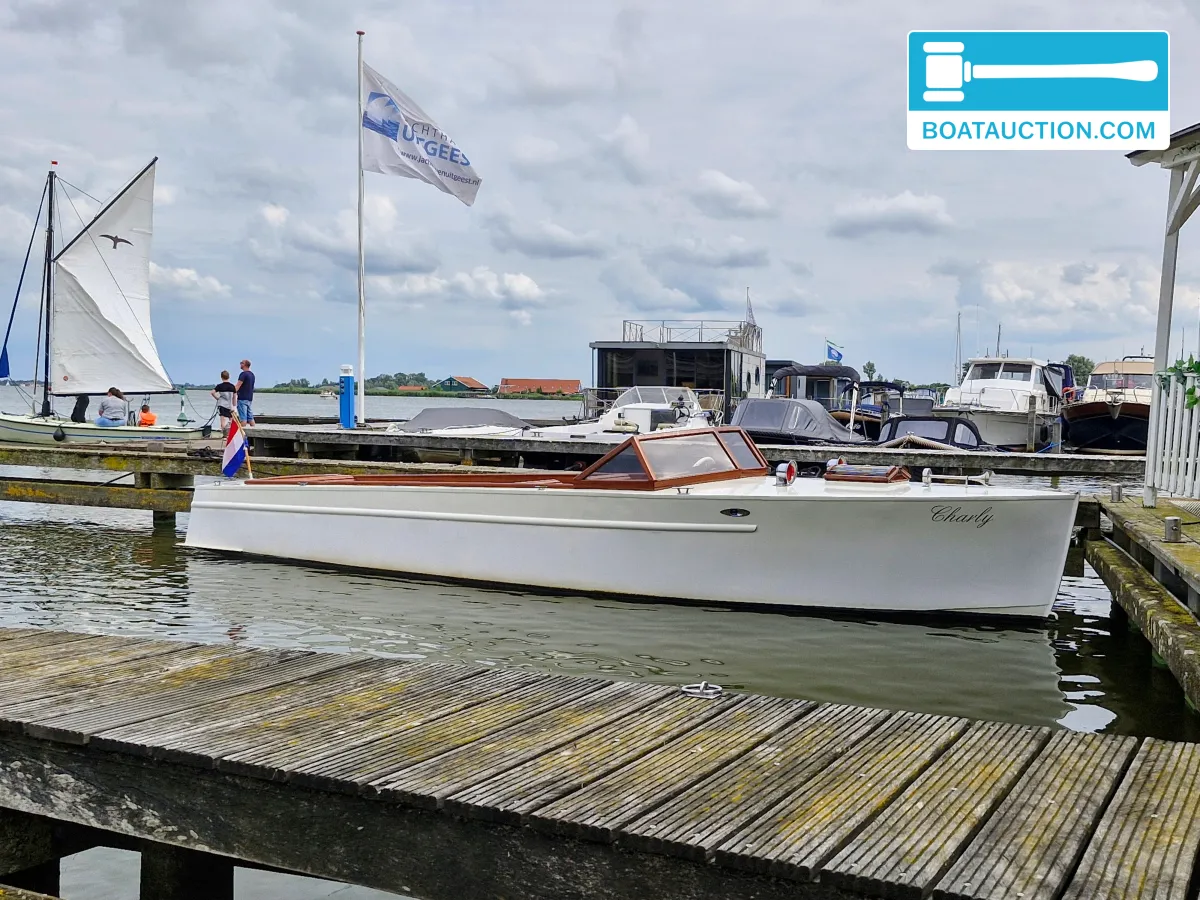 Thumbnail - Klassieke Speedboot Autoboot