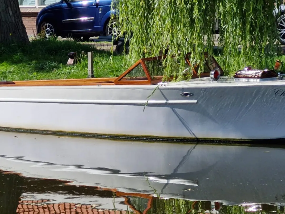 Steel Sloop Klassieke Autoboot