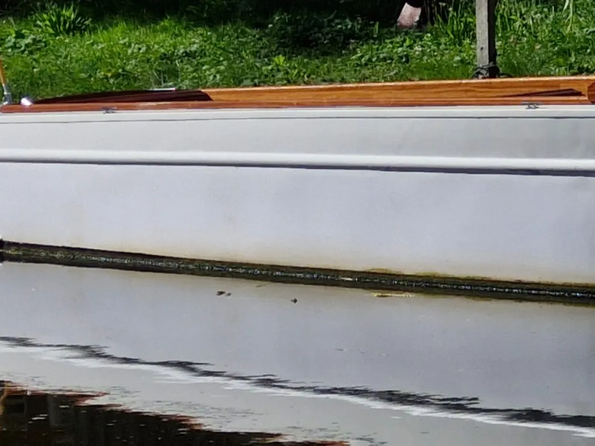 Steel Sloop Klassieke Autoboot