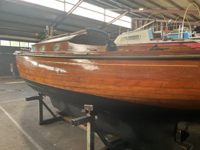 Wood Sailboat De Vries Lentsch 720 Photo 2