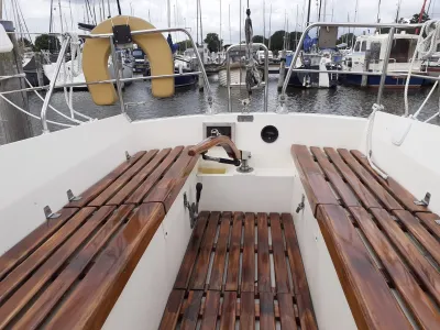 Polyester Sailboat Friendship 26 Photo 2