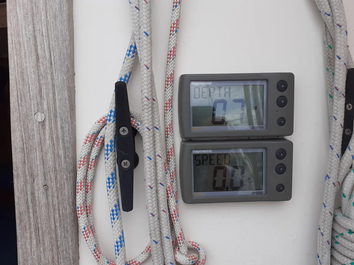 Polyester Sailboat Friendship 26