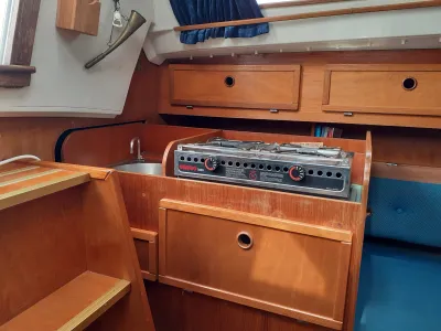 Polyester Sailboat Friendship 26 Photo 10