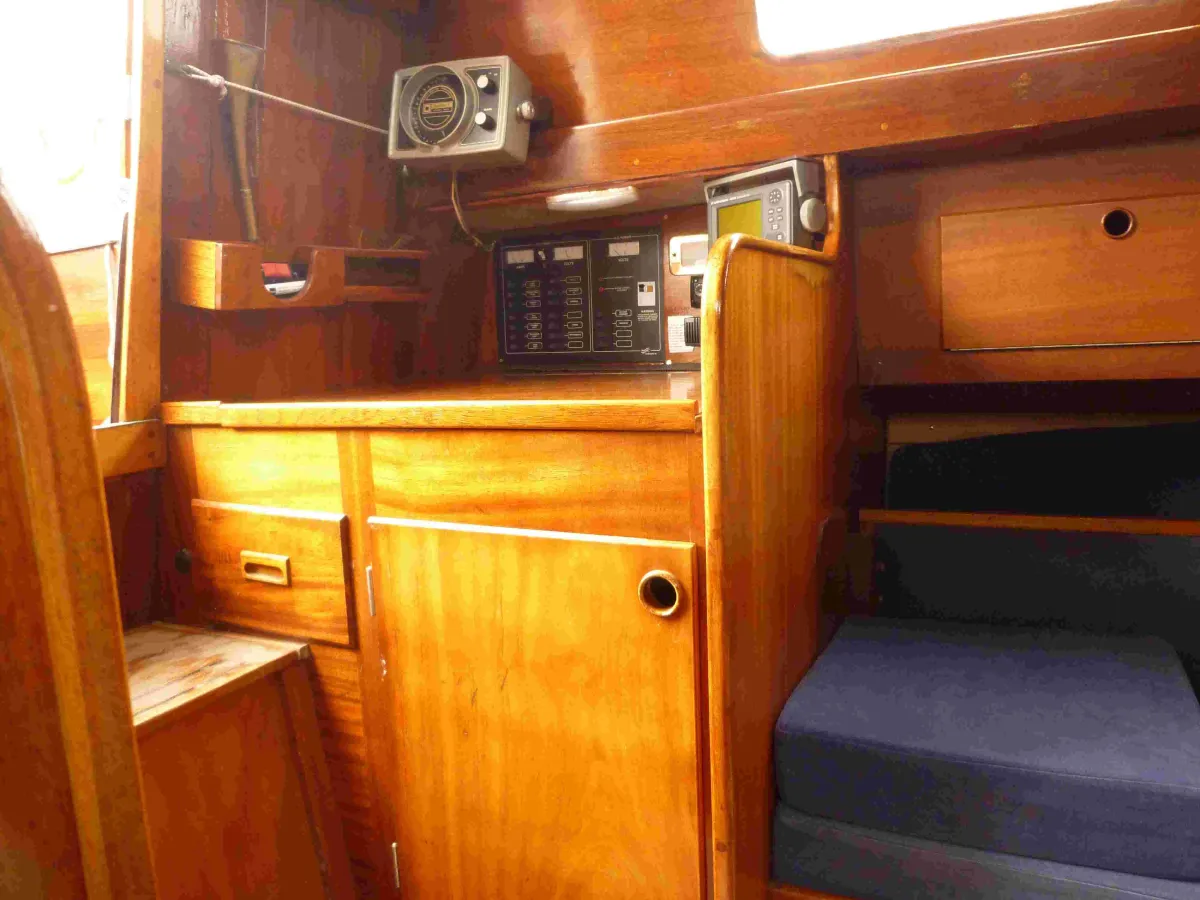 Polyester Voilier Vindö 32