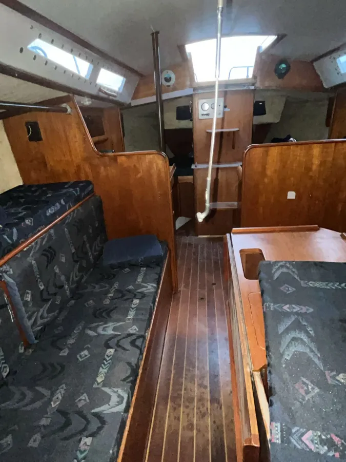 Polyester Sailboat Kalik 33