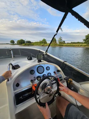 Polyester Speedboat Rio 700 Cruiser Photo 11