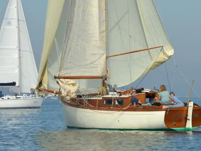 Wood Sailboat Warner Sloep Photo 4