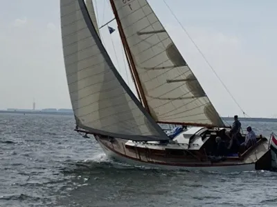 Wood Sailboat Warner Sloep Photo 6