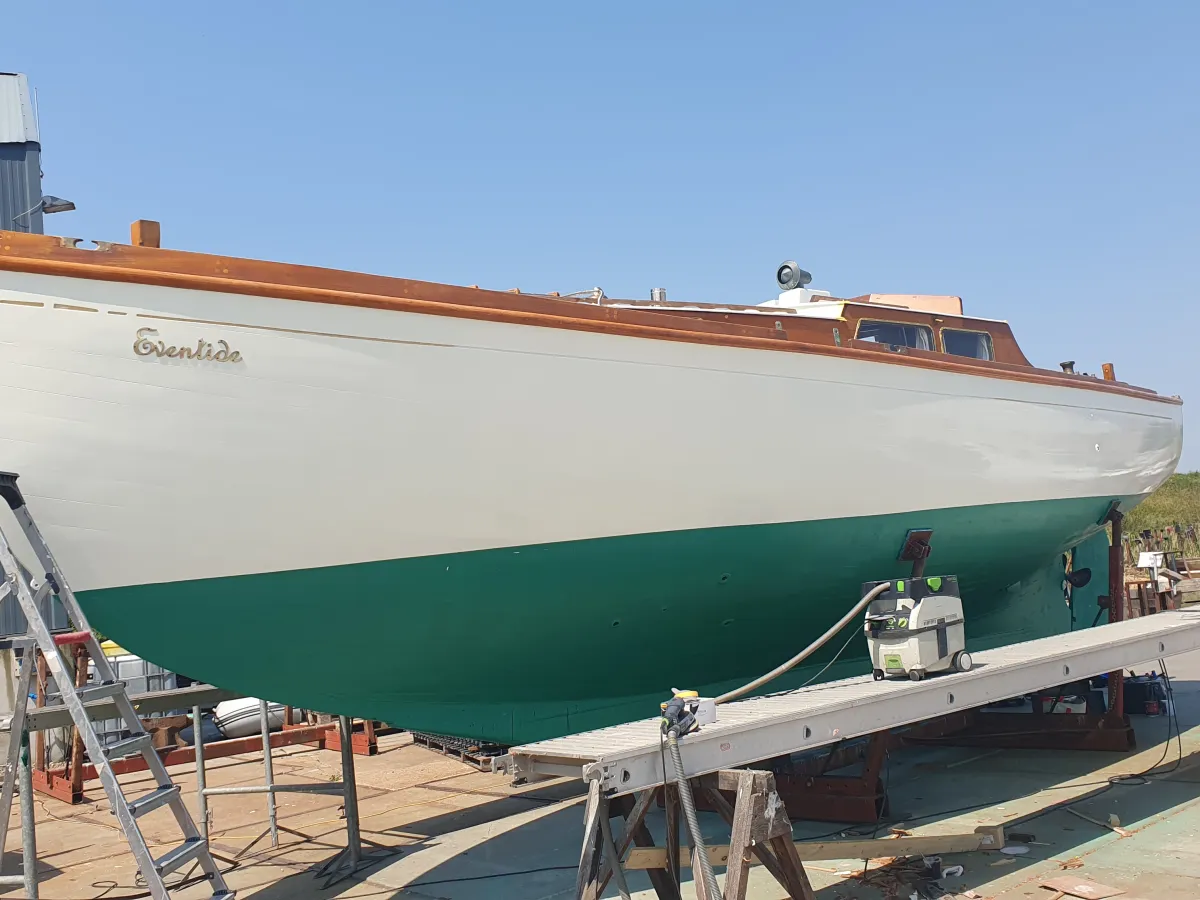 Wood Sailboat Warner Sloep