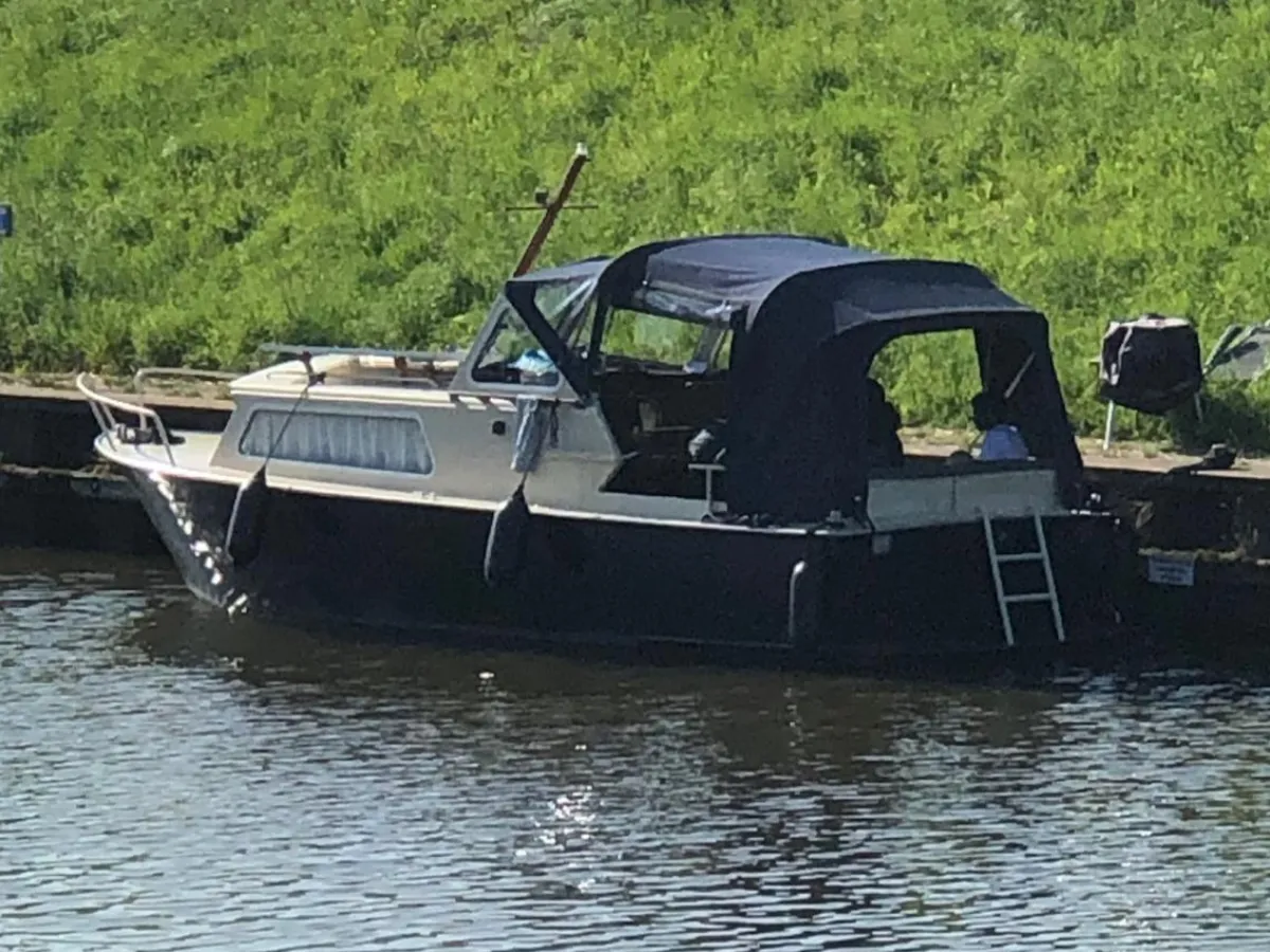 Stahl Motorboot Aquanaut 705 Cabrio