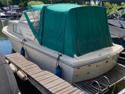 Polyester Motorboat Polaris 770 Photo 1