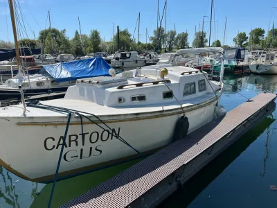 Polyester Sailboat Fellowship 28 Photo 1