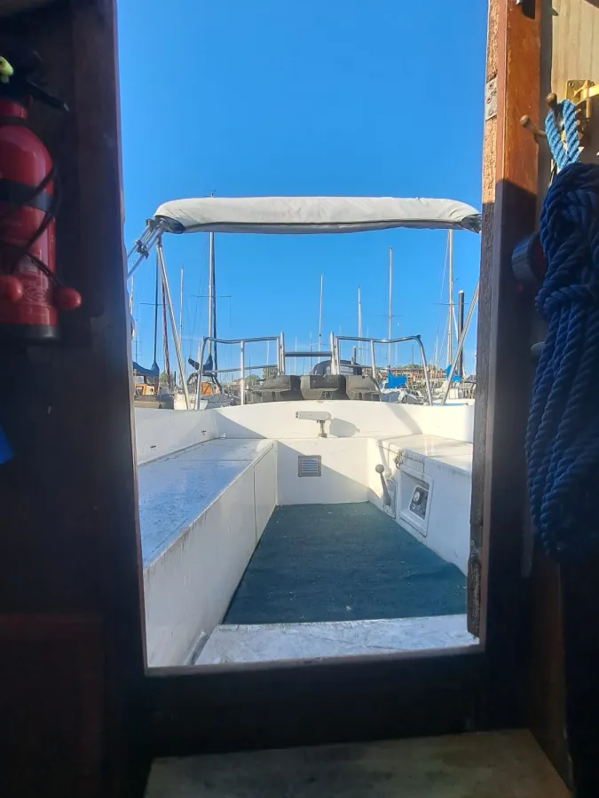 Polyester Sailboat Fellowship 28