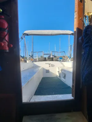 Polyester Sailboat Fellowship 28 Photo 16