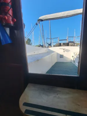 Polyester Sailboat Fellowship 28 Photo 17