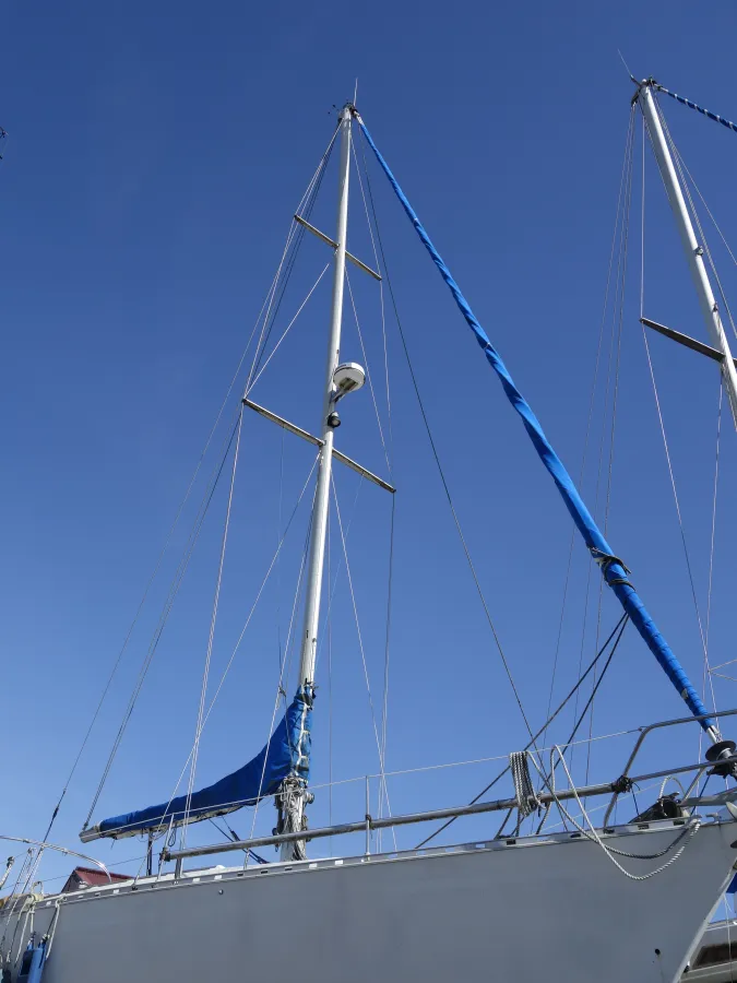 Polyester Sailboat Gibert Marine GibSea 402