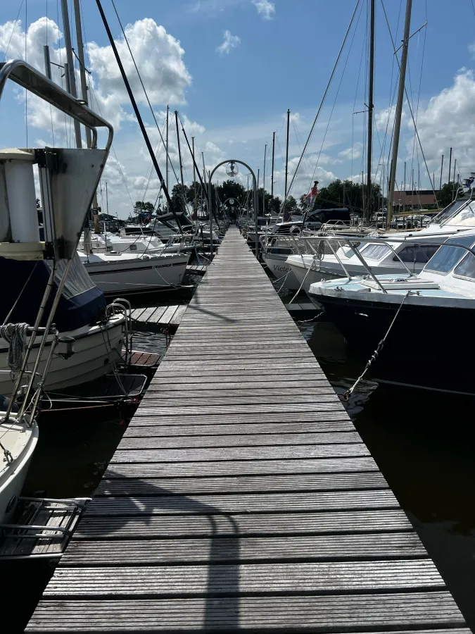Polyester Sailboat Compromis C720