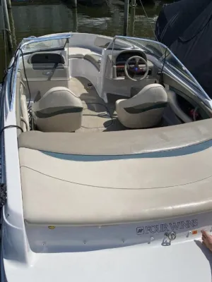 Polyester Schnellboot Four Winns Horizon 190 Foto 6