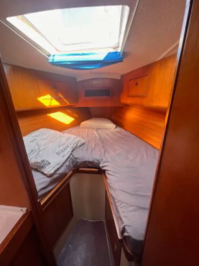 Polyester Sailboat Kalik 33
