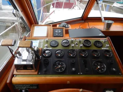 Composite Motorboat 3B Craft Mehrbettenboot Photo 7
