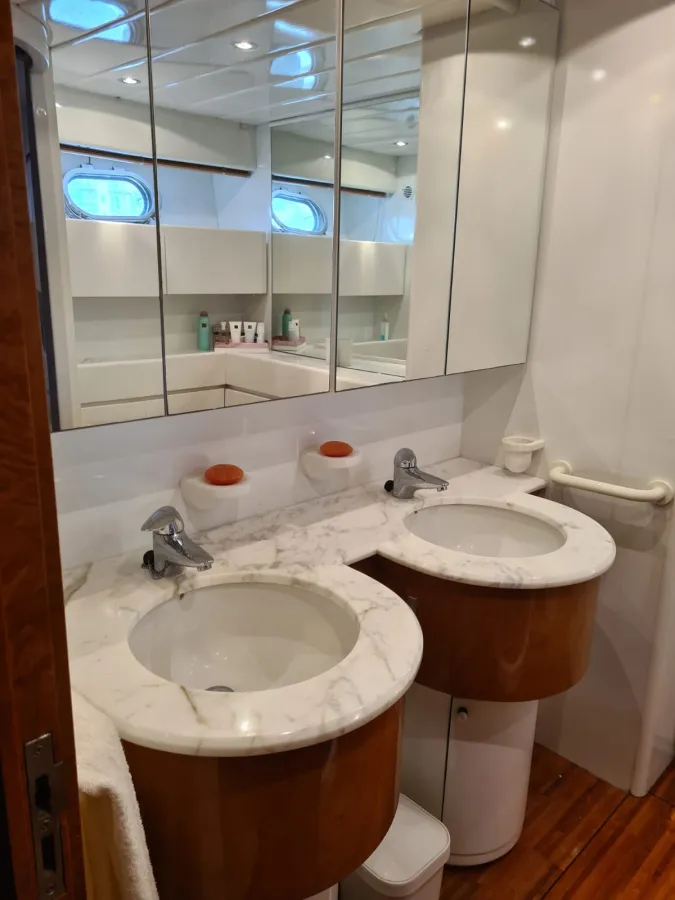 Polyester Motorboat Mochi Craft 65