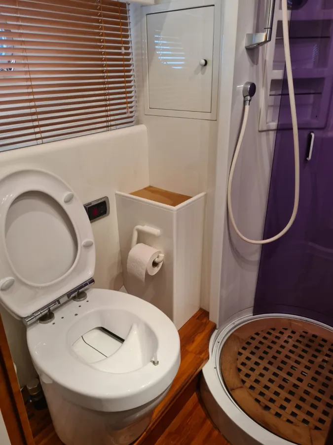 Polyester Motorboat Mochi Craft 65