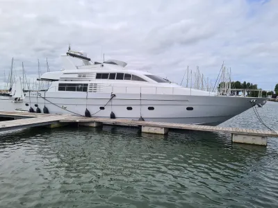 Polyester Motorboat Mochi Craft 65 Photo 1