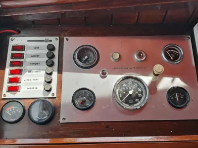 Stahl Motorboot Combikruiser 950 AK Foto 5