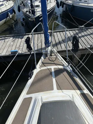 Polyester Zeilboot Bavaria 890 Foto 9