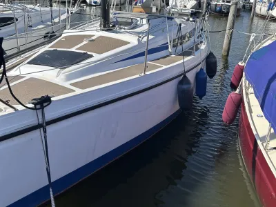 Polyester Zeilboot Bavaria 890 Foto 12