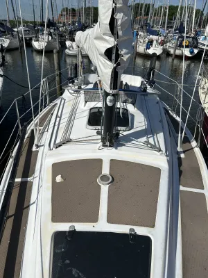Polyester Zeilboot Bavaria 890 Foto 23