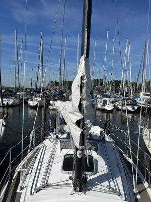 Polyester Zeilboot Bavaria 890 Foto 24