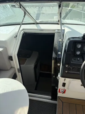 Polyester Motorboat Chaparral 2370 SL Photo 22