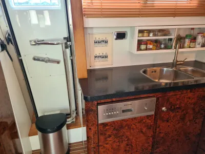 Polyester Motorboat Mochi Craft 65 Photo 26