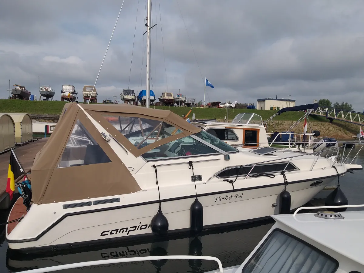 Polyester Bateau rapide Campion Victoria 957srli