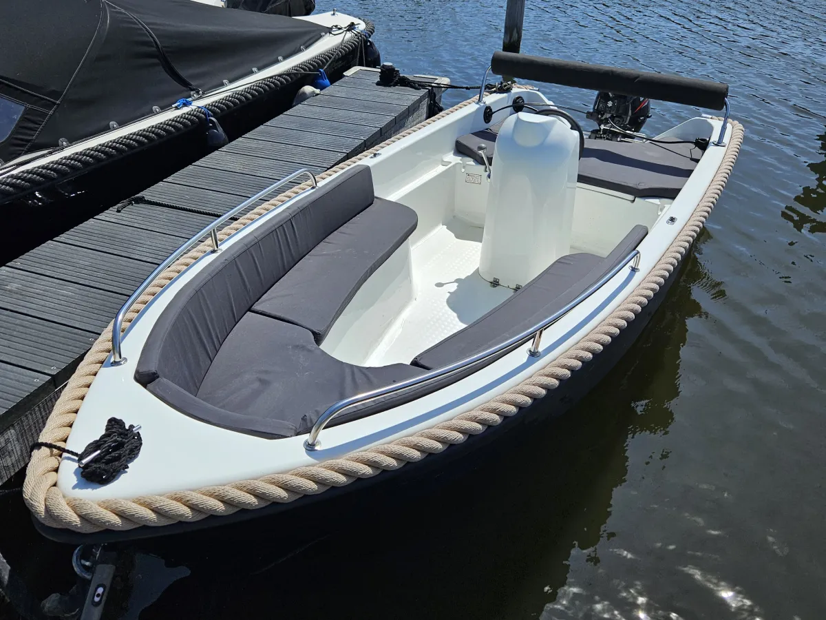 Polyester Sloop Noard G405