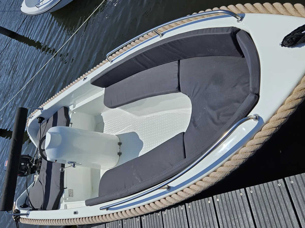 Polyester Sloop Noard G405