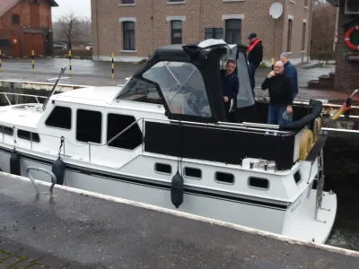 Steel Motorboat Phino Kruiser Photo 2