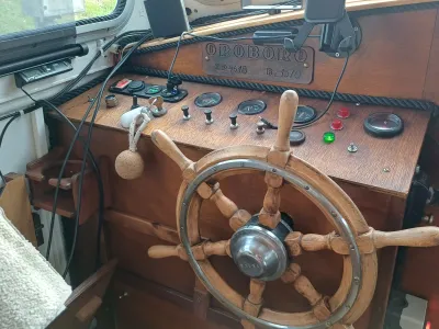 Acier Bateau à moteur Crown cruiser 920 Photo 2