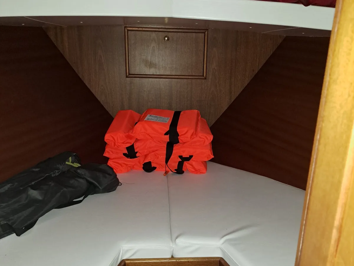 Steel Motorboat Phino Kruiser
