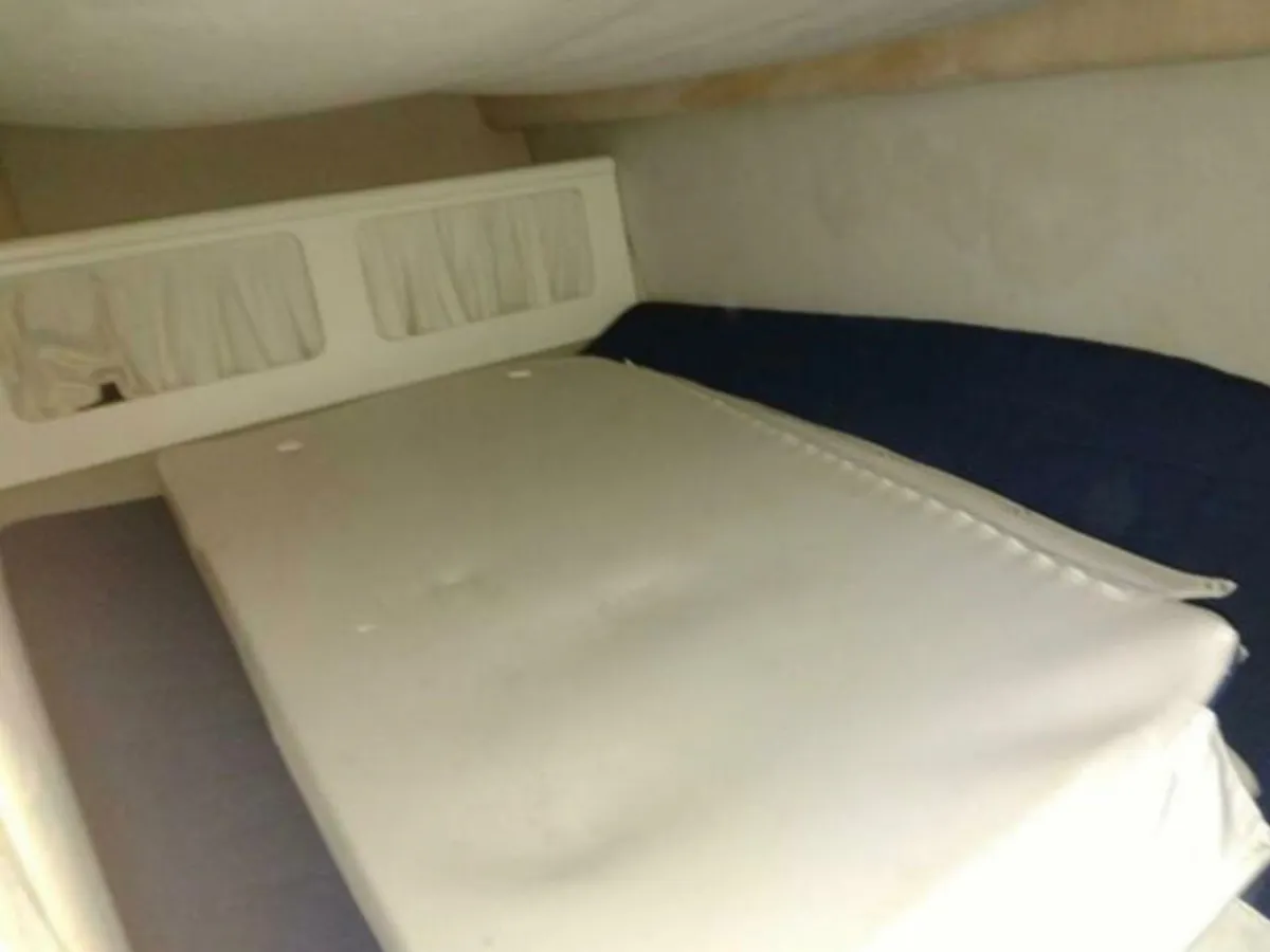 Polyester Speedboat Cranchi 31
