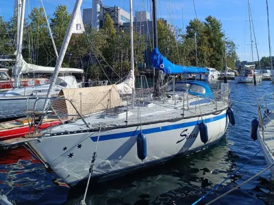 Polyester Sailboat Kalik 33 Photo 1